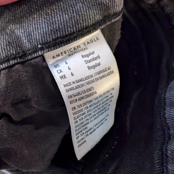 American Eagle Curvy Mom jeans - Picture 4 of 4